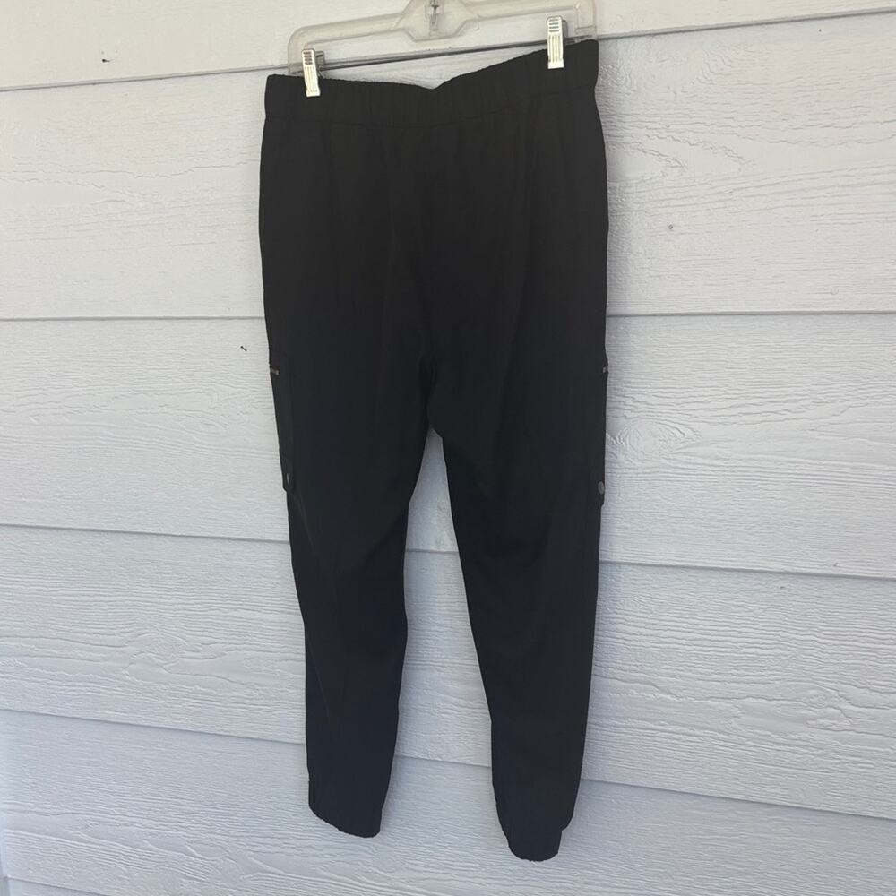 Banana Republic Black Cargo Jogger Pants with Zipper Detail Size Medium Petite - Picture 5 of 6